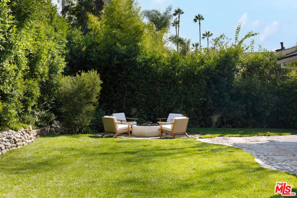 2124 Eric Drive, Los Angeles, California 90049 home-pic-25