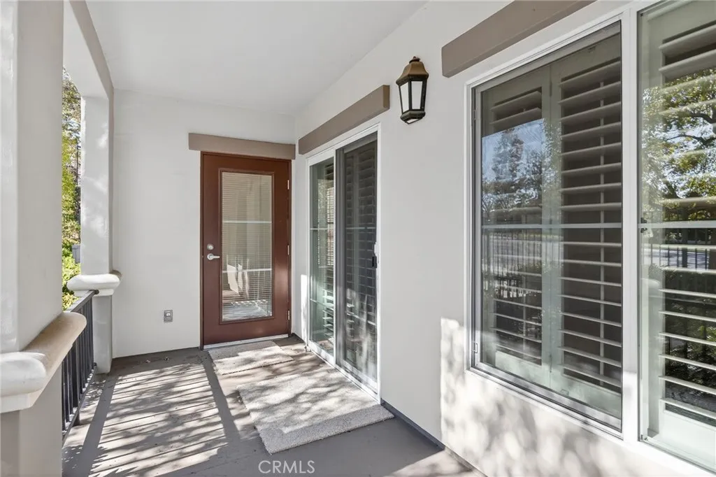 453 Country Club Drive 103, Simi Valley, California 93065 home-pic-19