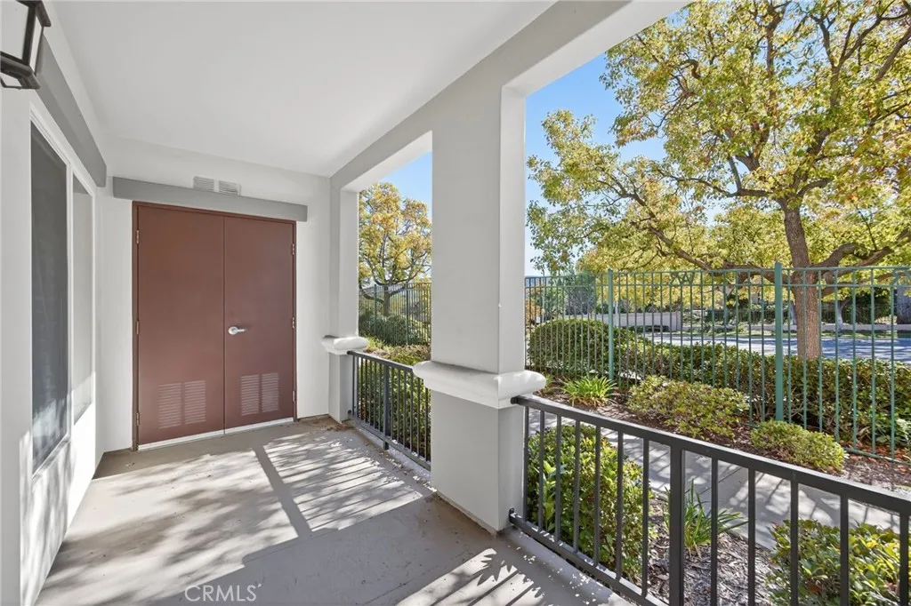 453 Country Club Drive 103, Simi Valley, California 93065 home-pic-20