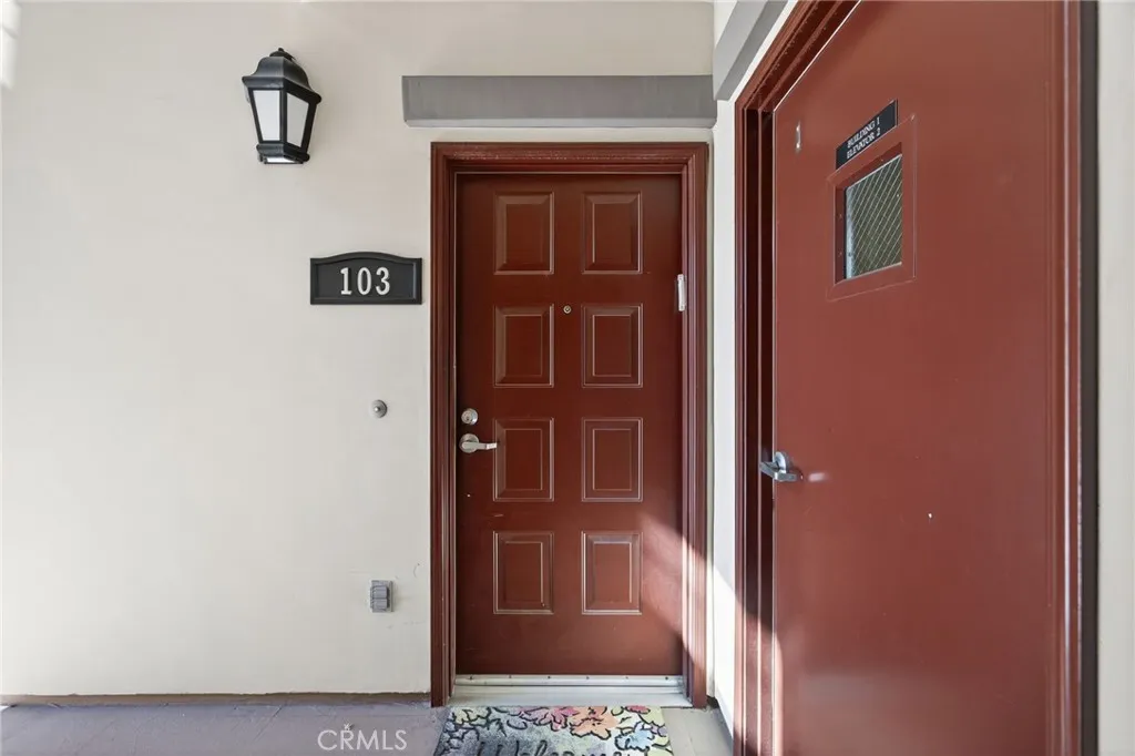 453 Country Club Drive 103, Simi Valley, California 93065 home-pic-4