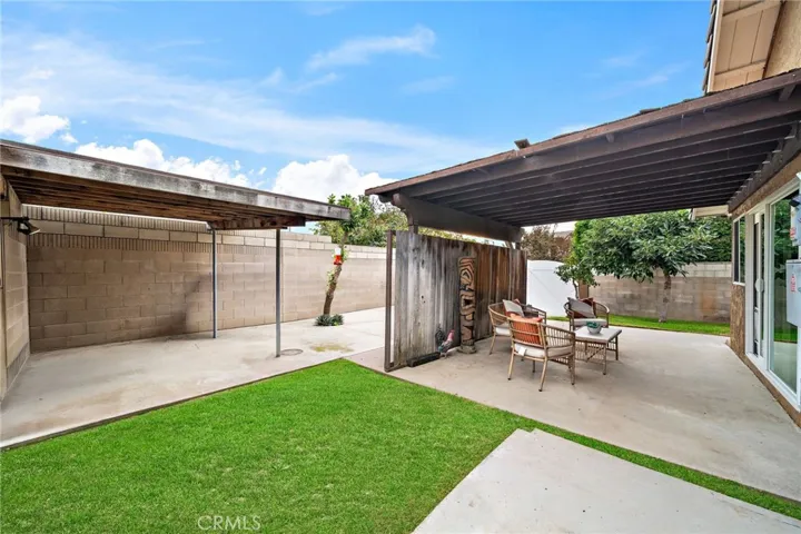 17349 Los Amigos Circle, Fountain Valley, California 92708