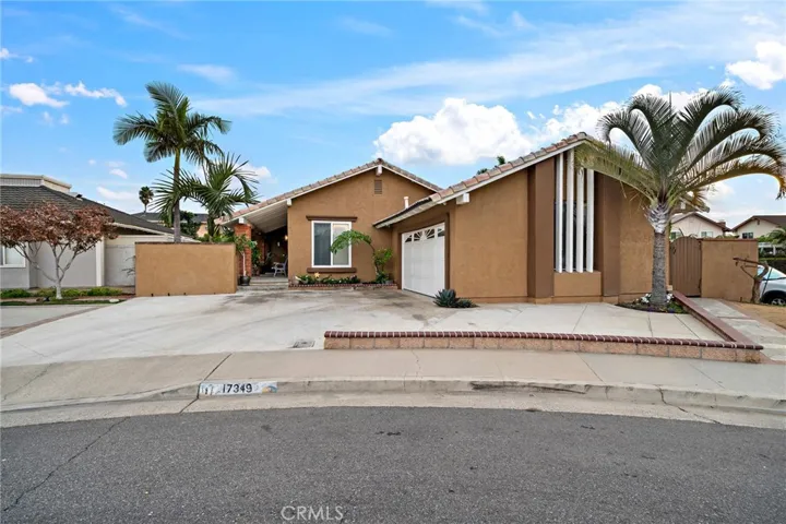 Paid off solar! - Welcome to this stunning single-story home