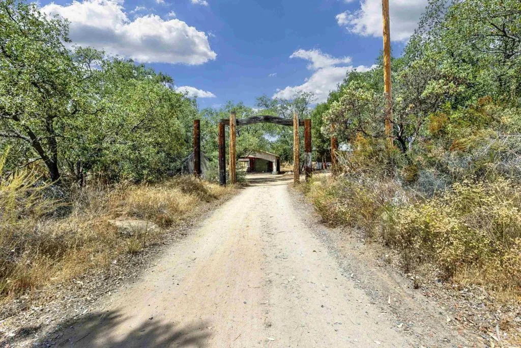 17368 Skyline Truck Trail, Jamul, California 91935 home-pic-36