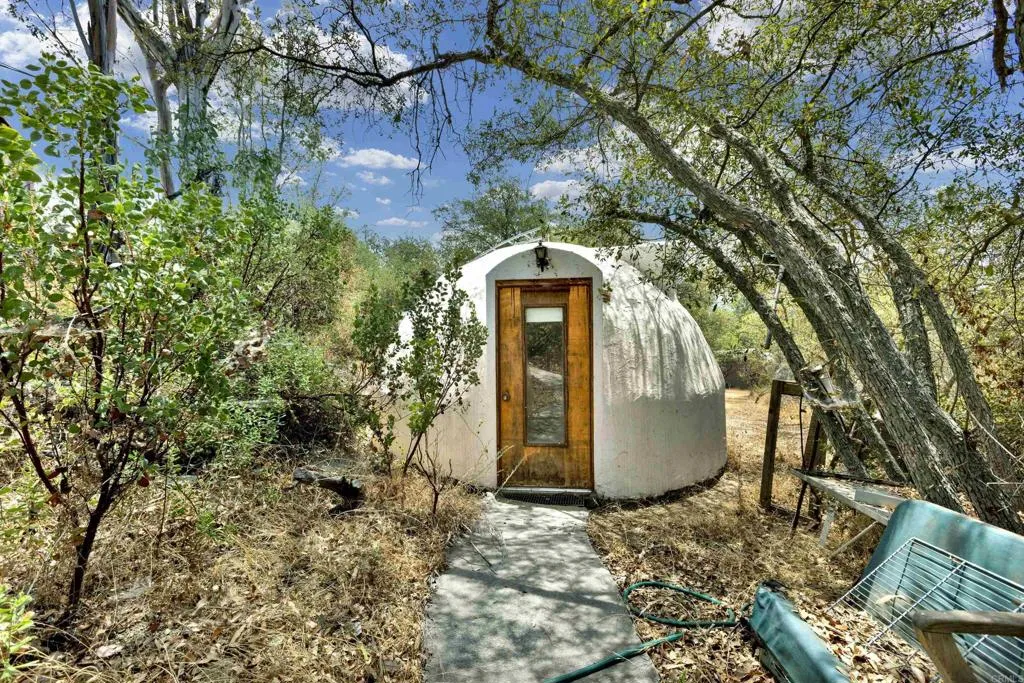 17368 Skyline Truck Trail, Jamul, California 91935 home-pic-12