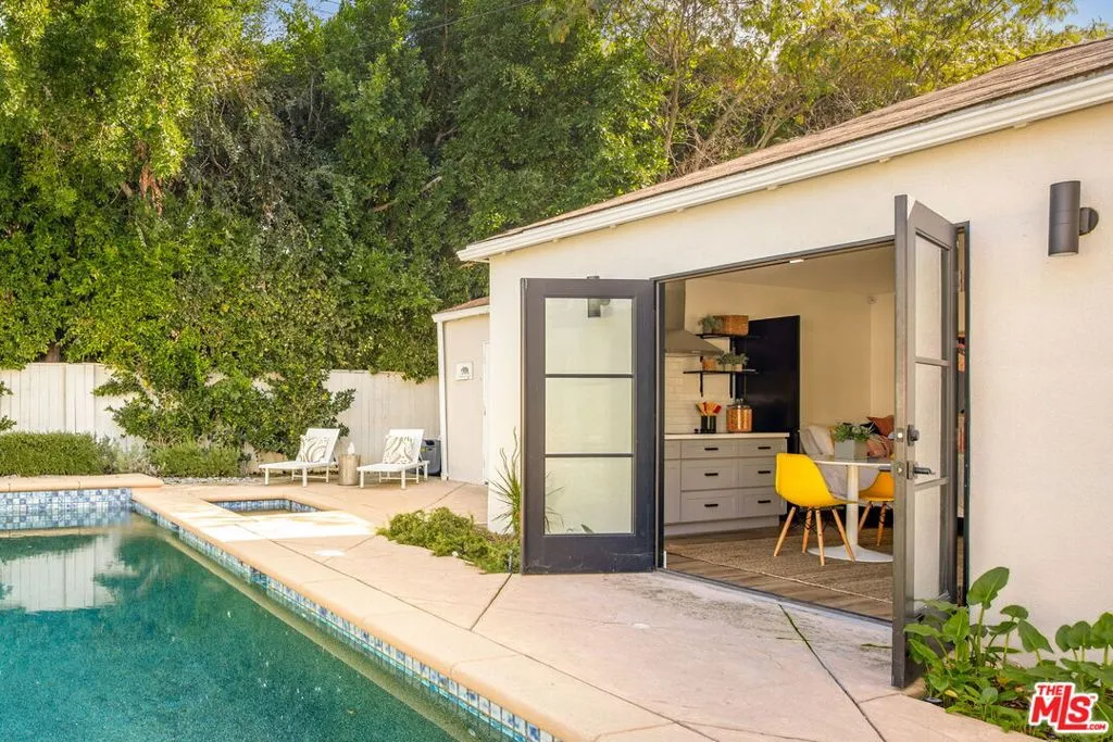 4640 Mary Ellen Avenue, Sherman Oaks, California 91423 home-pic-36