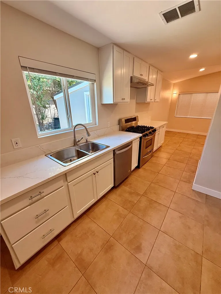 4478 San Bernardino Street, Montclair, California 91763 home-pic-7