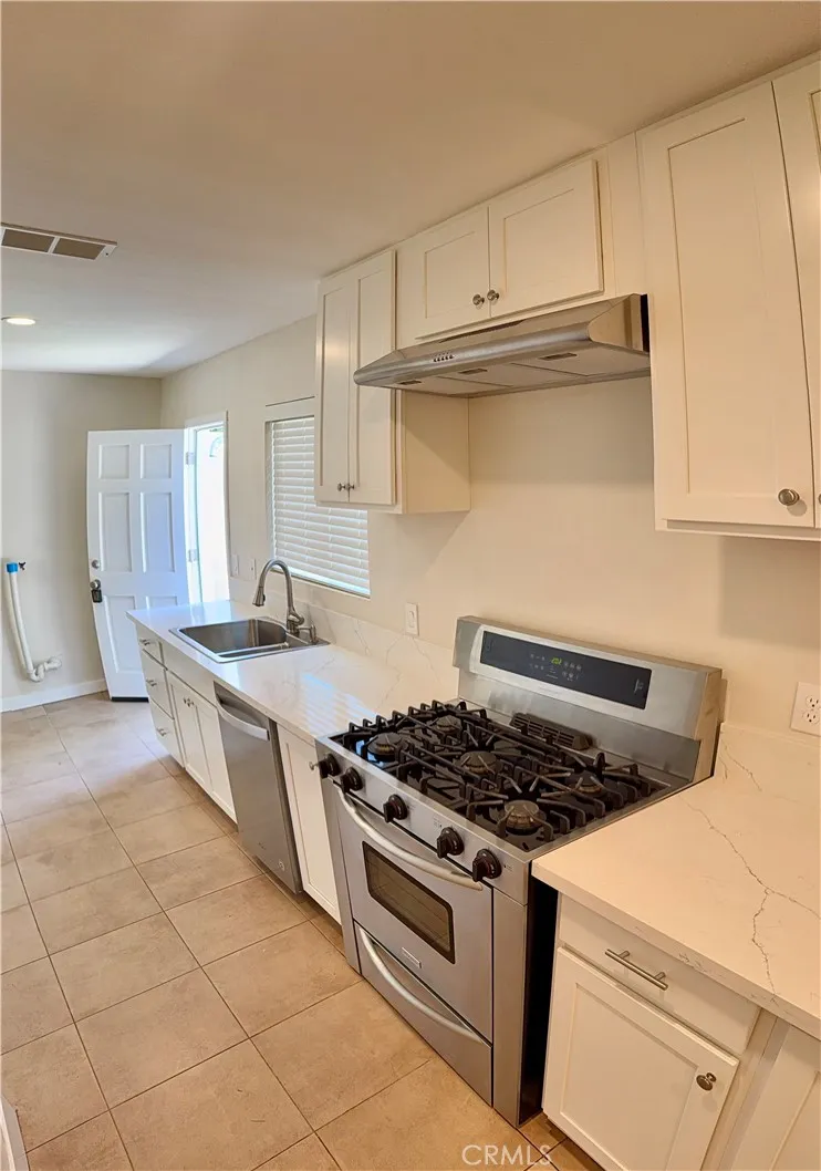 4478 San Bernardino Street, Montclair, California 91763 home-pic-3