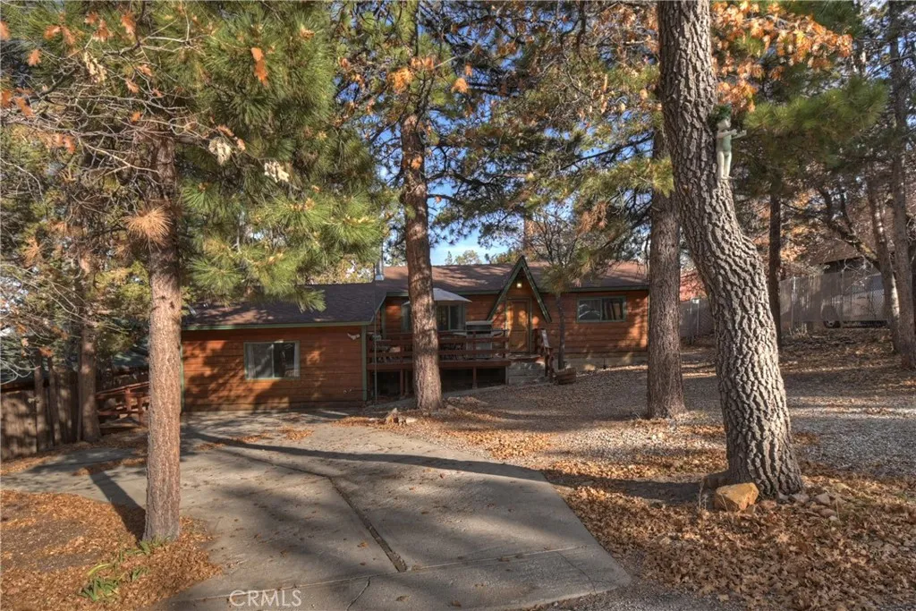 811 Leonard Lane, Sugarloaf, California 92386 home-pic-1