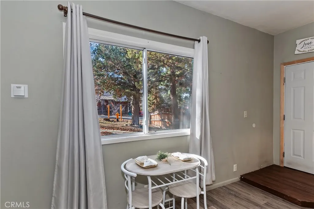 811 Leonard Lane, Sugarloaf, California 92386 home-pic-18