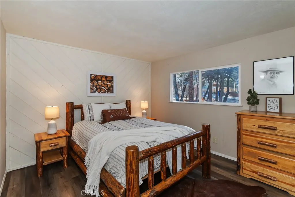 811 Leonard Lane, Sugarloaf, California 92386 home-pic-12