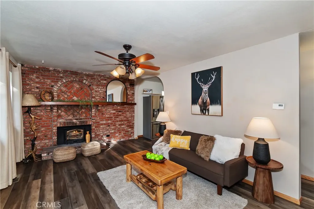 811 Leonard Lane, Sugarloaf, California 92386 home-pic-2