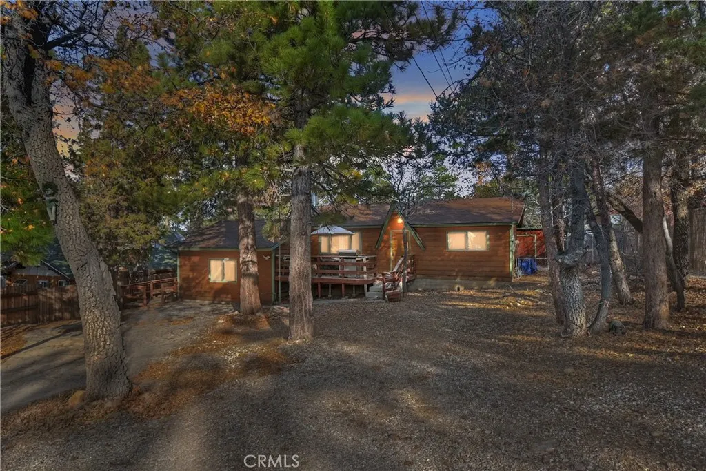 811 Leonard Lane, Sugarloaf, California 92386 home-pic-0