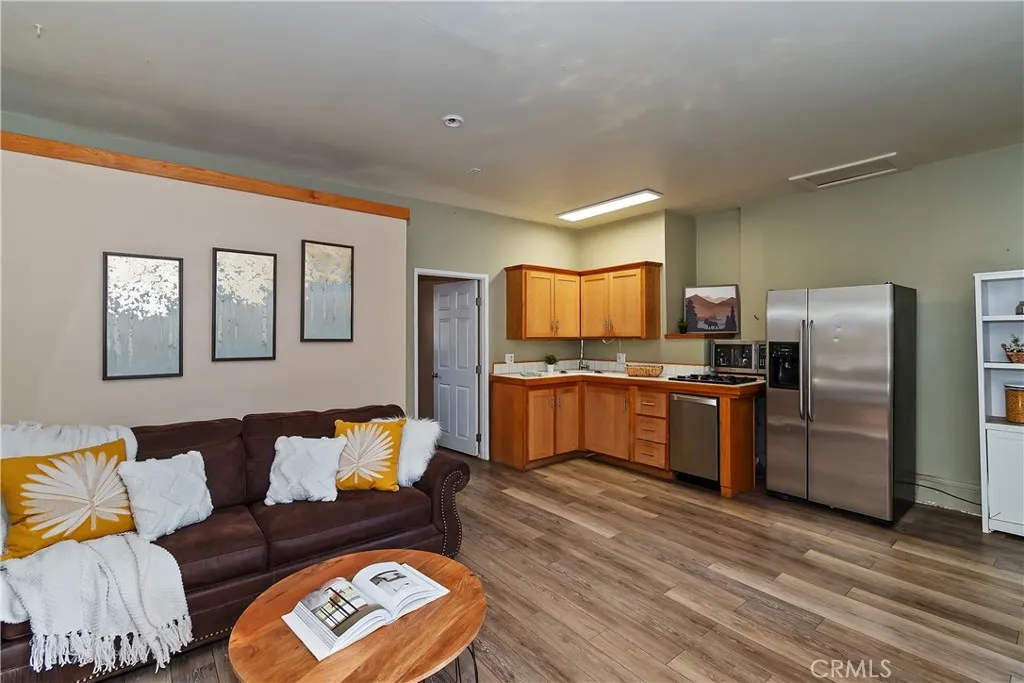 811 Leonard Lane, Sugarloaf, California 92386 home-pic-16