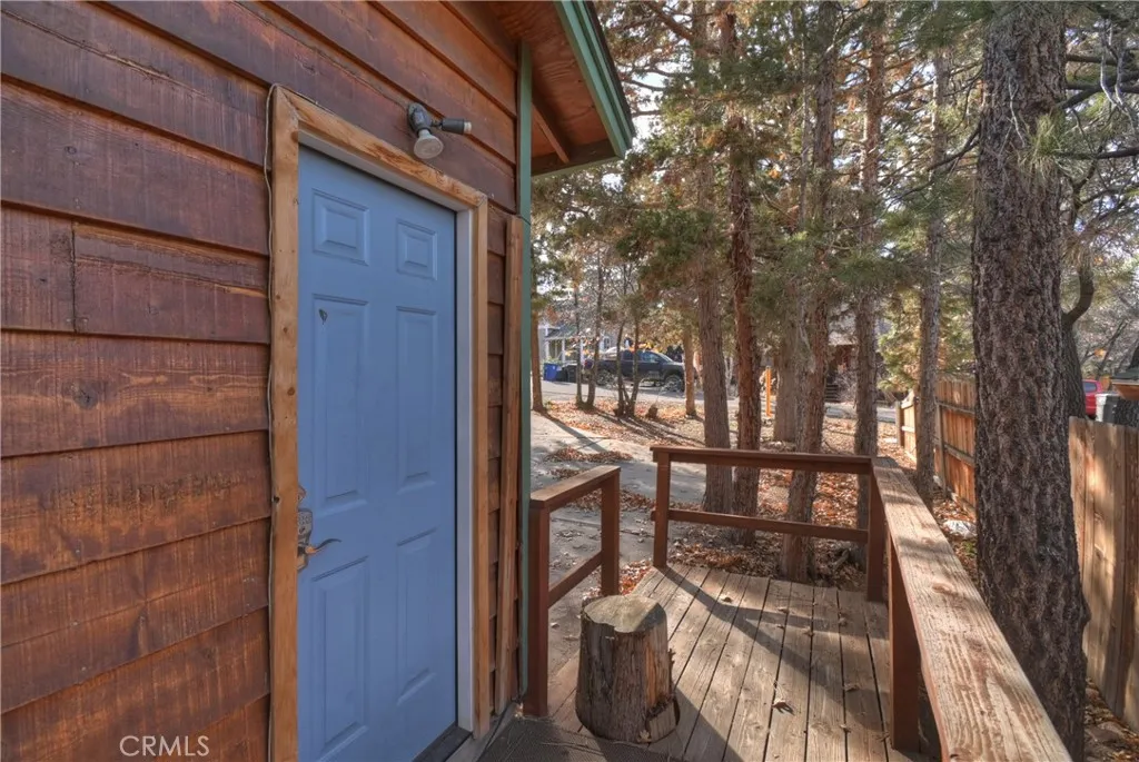 811 Leonard Lane, Sugarloaf, California 92386 home-pic-15