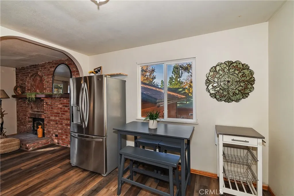 811 Leonard Lane, Sugarloaf, California 92386 home-pic-6