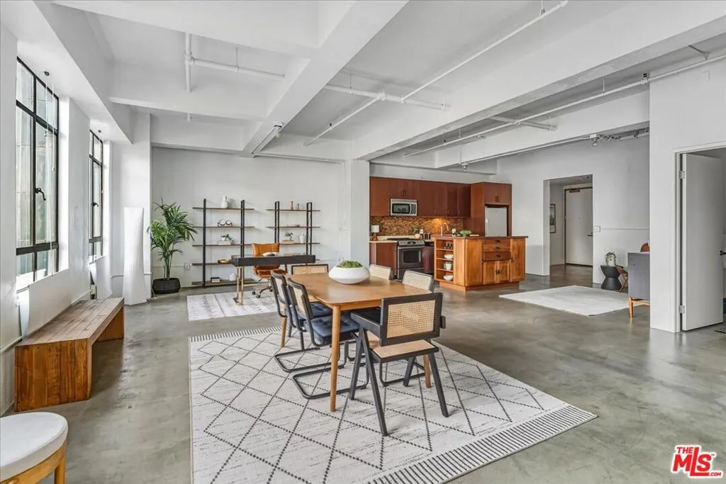 849 S Broadway 604, Los Angeles, California 90014 home-pic-10