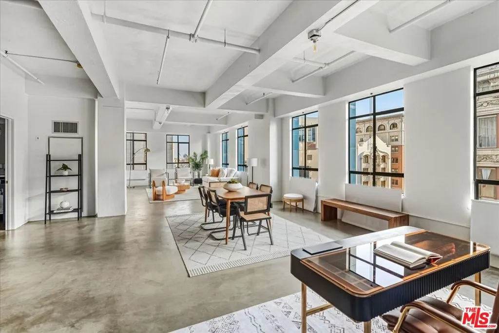 849 S Broadway 604, Los Angeles, California 90014 home-pic-3