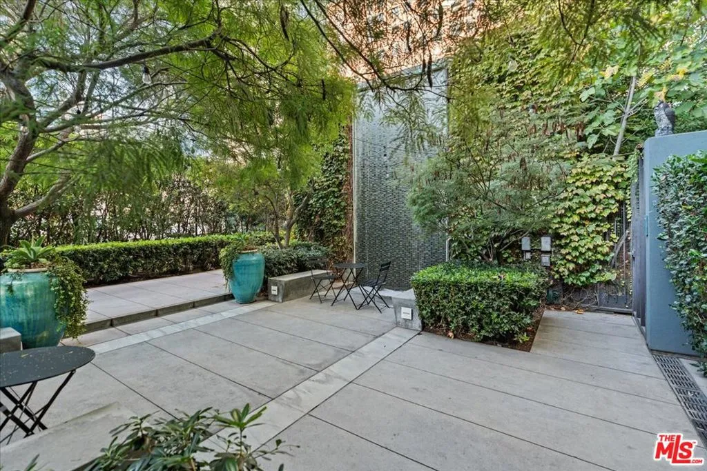 849 S Broadway 604, Los Angeles, California 90014 home-pic-32