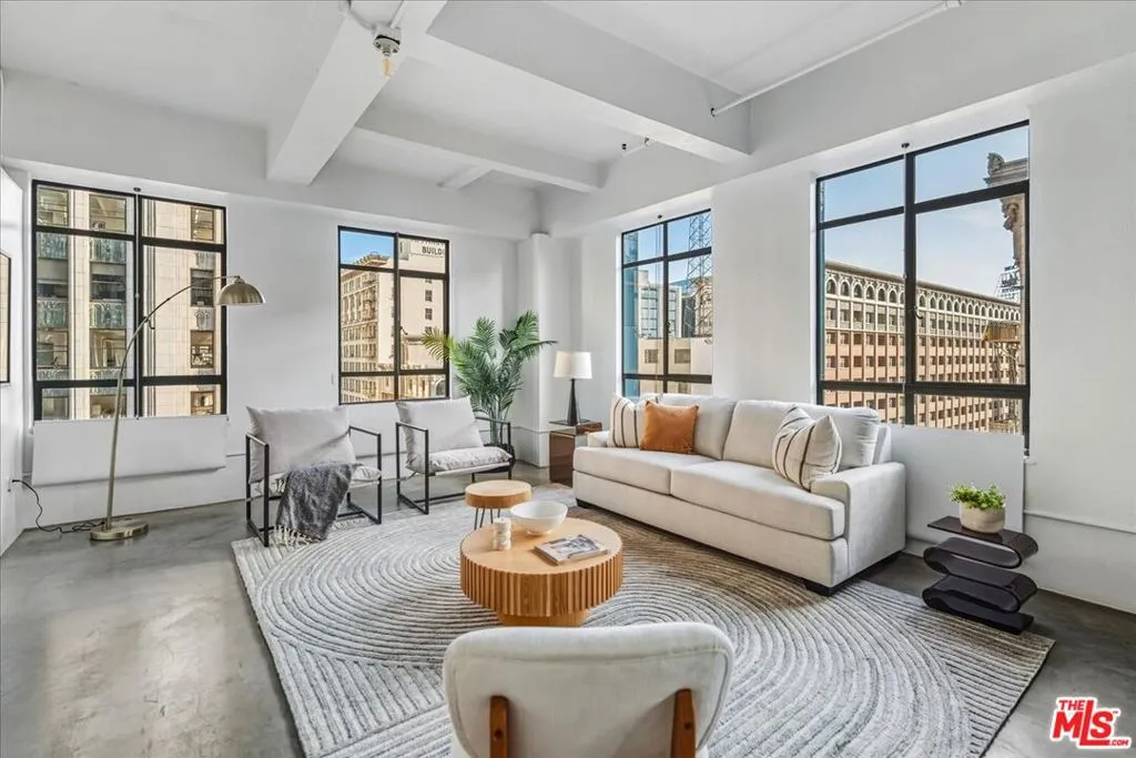849 S Broadway 604, Los Angeles, California 90014 home-pic-2