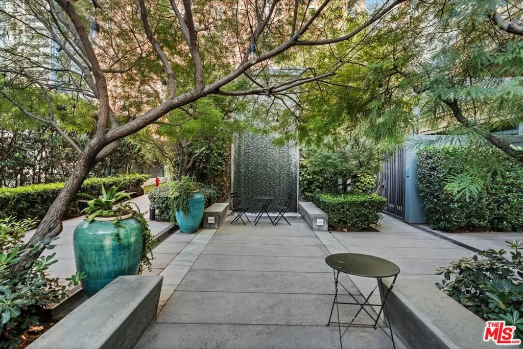 849 S Broadway 604, Los Angeles, California 90014 home-pic-31