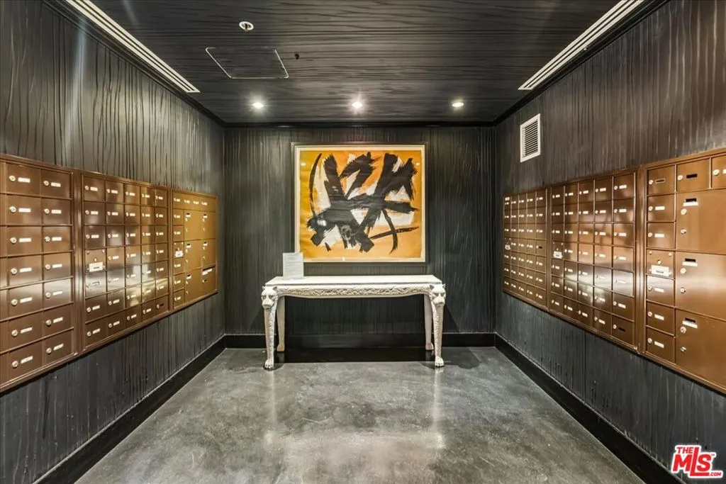 849 S Broadway 604, Los Angeles, California 90014 home-pic-29