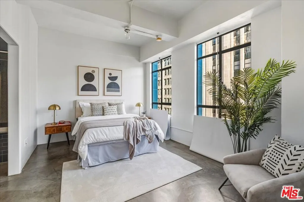 849 S Broadway 604, Los Angeles, California 90014 home-pic-19
