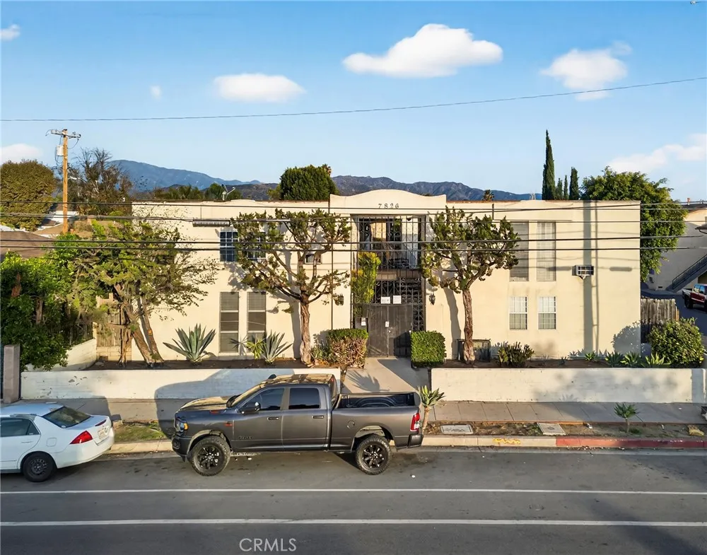 7826 Laurel Canyon Boulevard 17, North Hollywood, California 91605 home-pic-22