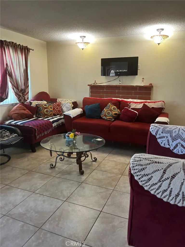 40648 Fieldspring, Lancaster, California 93535 home-pic-15