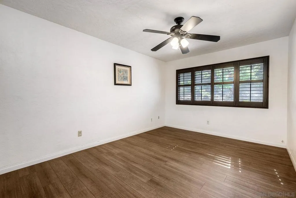 1122 Via Loma Vis, El Cajon, California 92019 home-pic-14