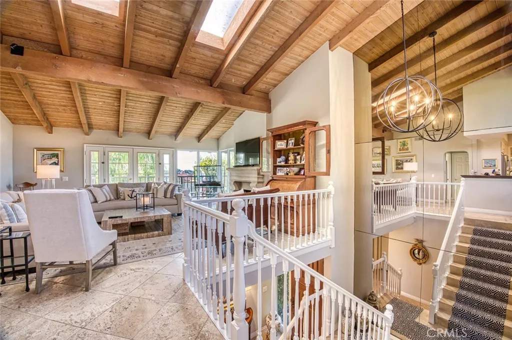 2134 Vista Entrada, Newport Beach, California 92660 home-pic-6