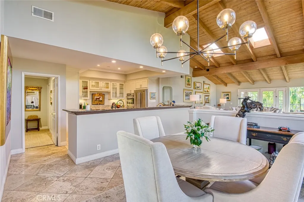 2134 Vista Entrada, Newport Beach, California 92660 home-pic-10