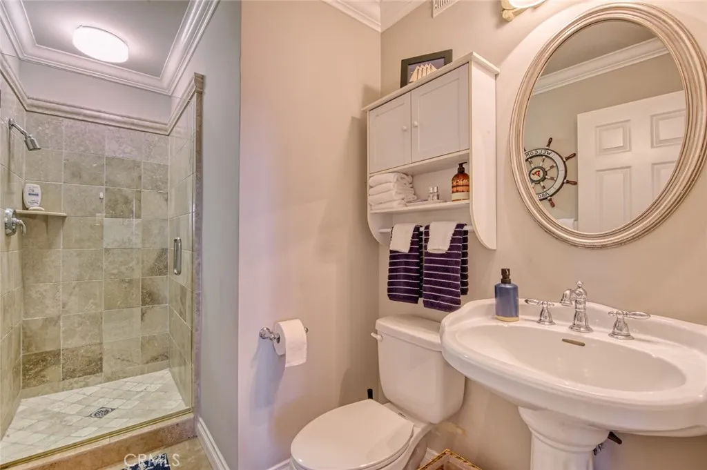 2134 Vista Entrada, Newport Beach, California 92660 home-pic-20