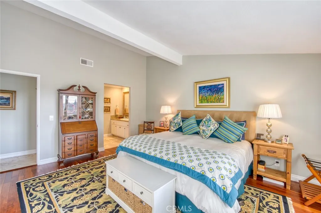 2134 Vista Entrada, Newport Beach, California 92660 home-pic-13