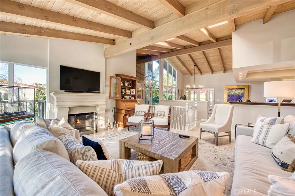 2134 Vista Entrada, Newport Beach, California 92660 home-pic-5