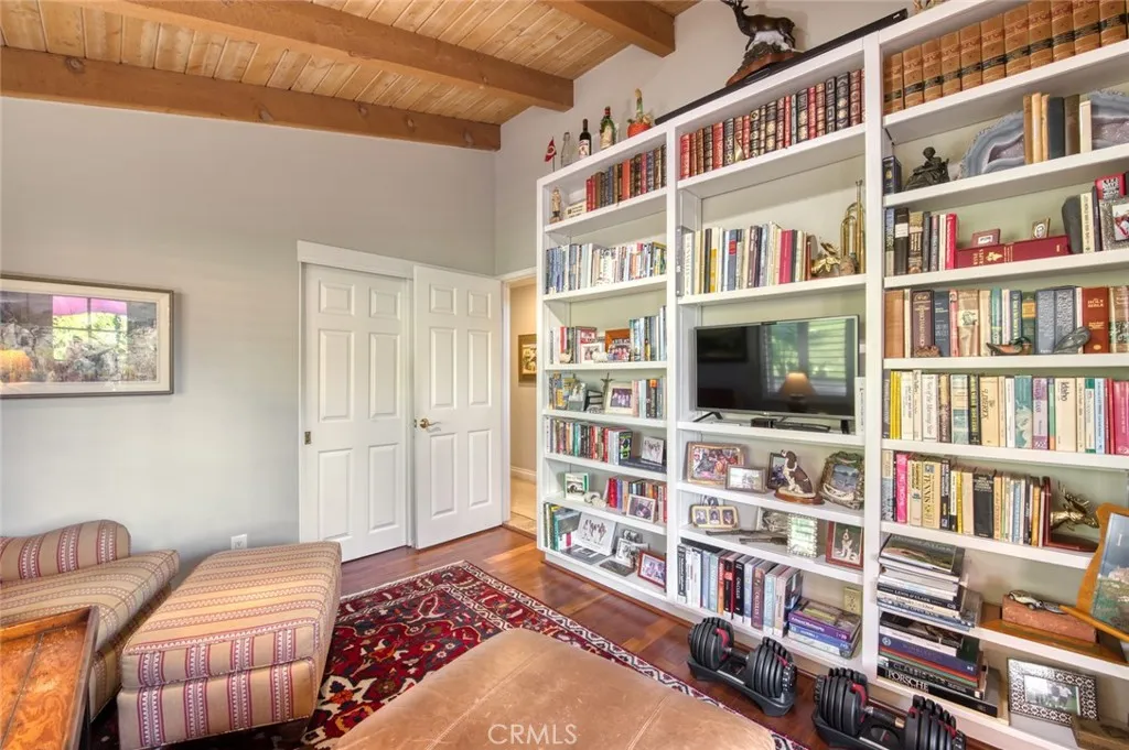 2134 Vista Entrada, Newport Beach, California 92660 home-pic-17