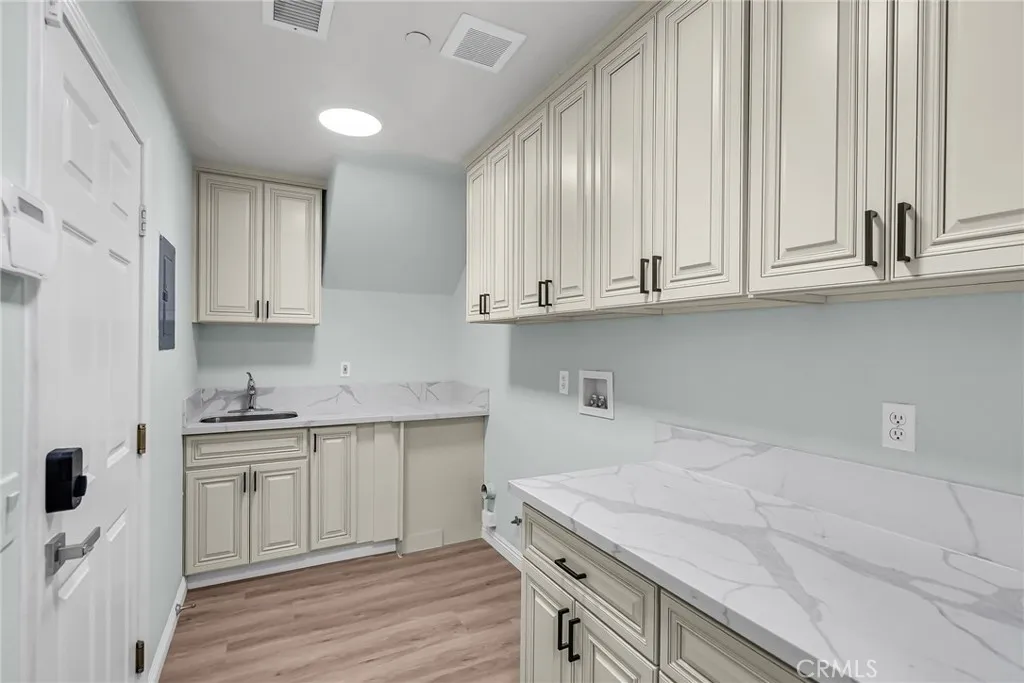 7535 Misty View, Riverside, California 92506 home-pic-43