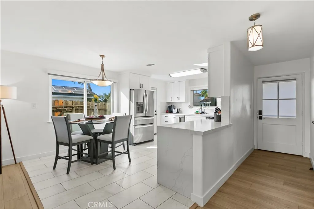 8572 Arnett, Huntington Beach, California 92647 home-pic-3