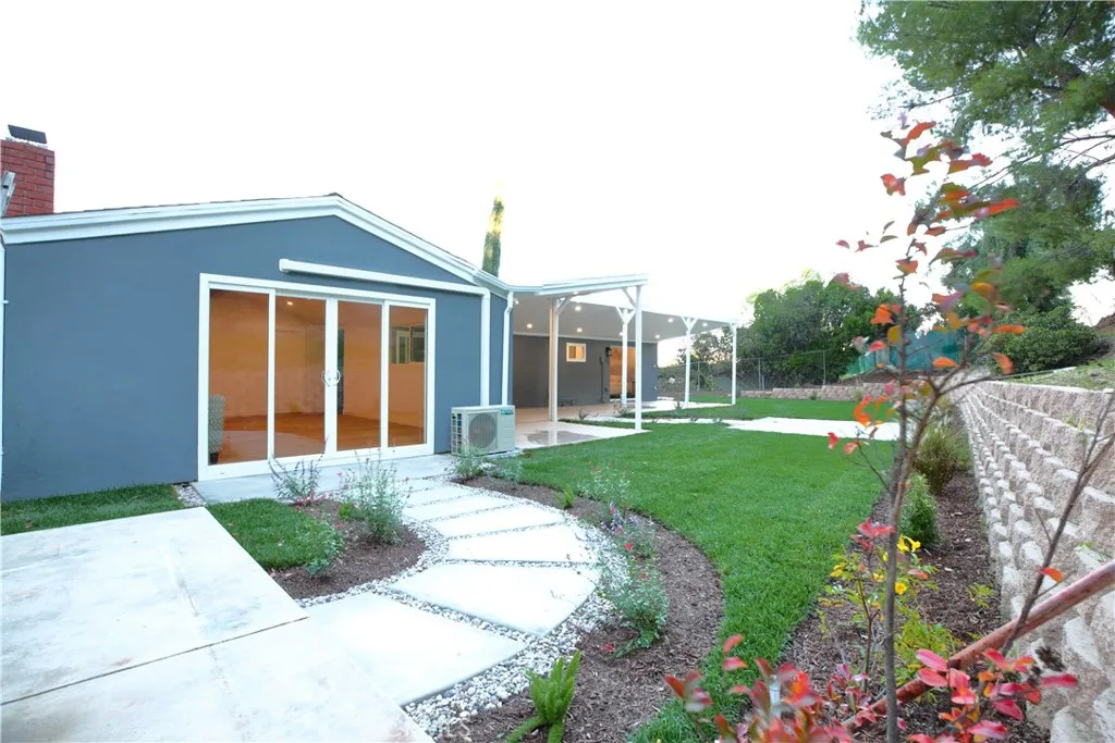 17350 Firma Court, Granada Hills, California 91344 home-pic-3