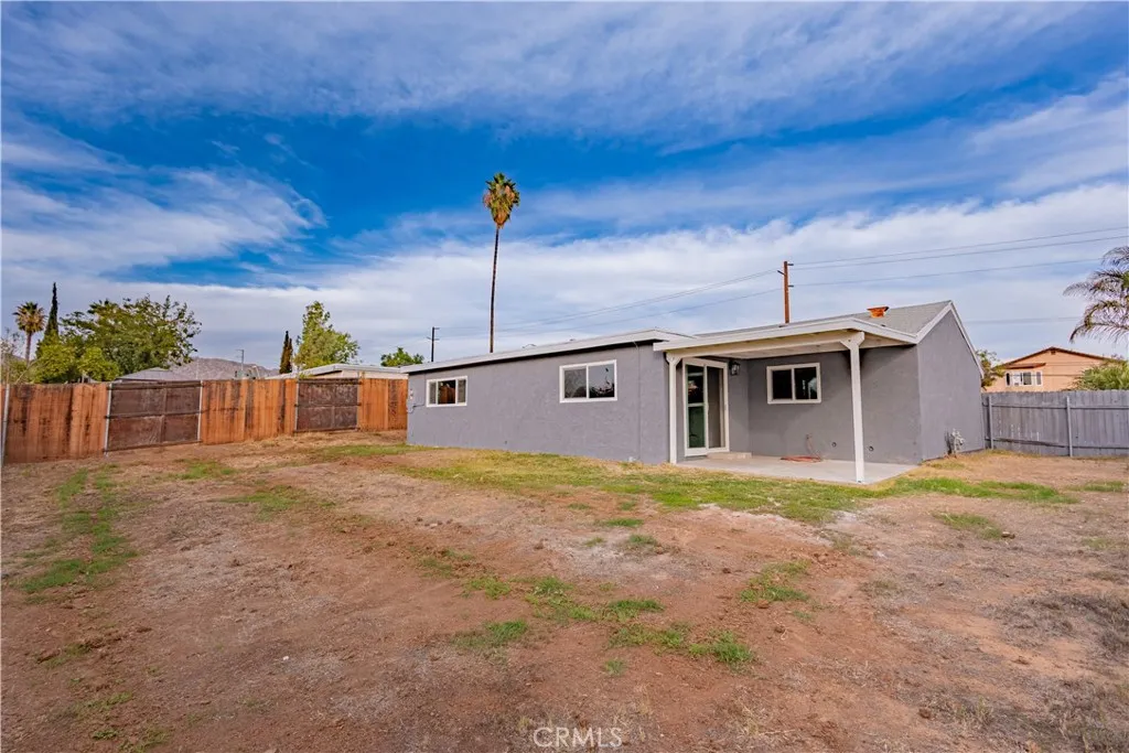 12685 Kitching, Moreno Valley, California 92553 home-pic-16