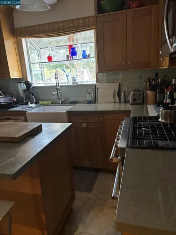 500 Pershing Drive, San Leandro, California 94577