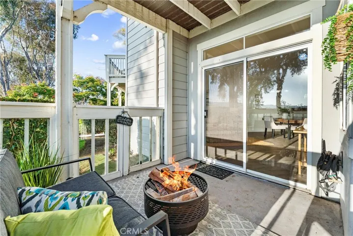 Enjoy coastal close living