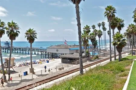 Short drive to San Clemente Pier, shops, restaurants and shopping outlet