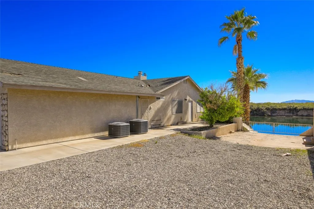 7449 Rio Vista, Big River, California 92242 home-pic-17