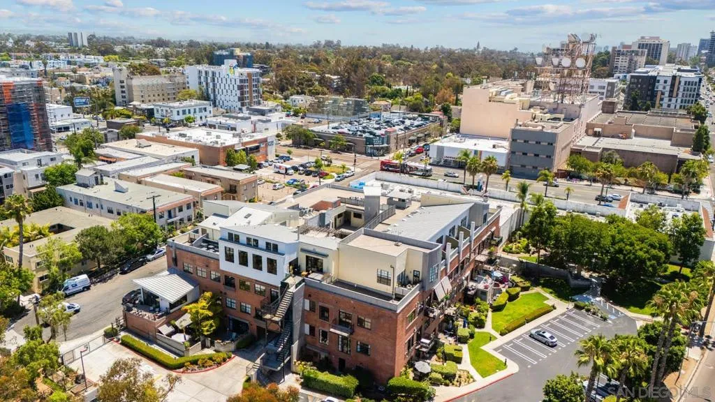 3940 7th Ave 206, San Diego, California 92103 home-pic-40