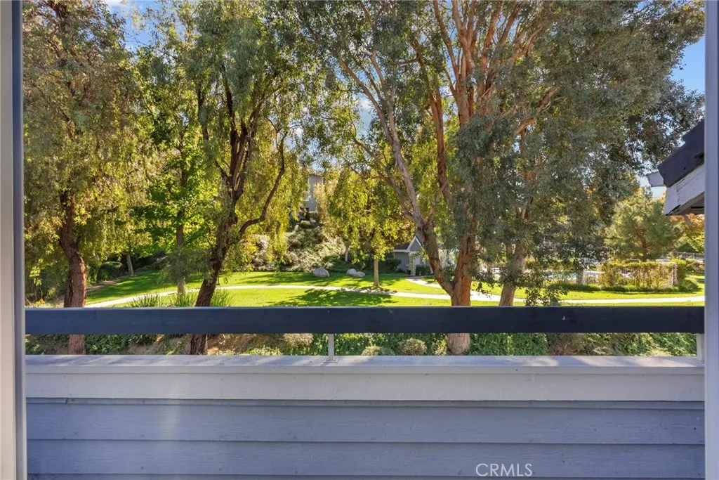 20344 Fanchon, Canyon Country, California 91351 home-pic-12