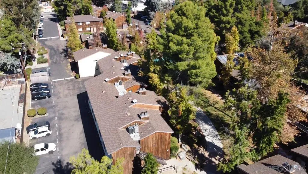 2157 Arnold Way  home-pic-32