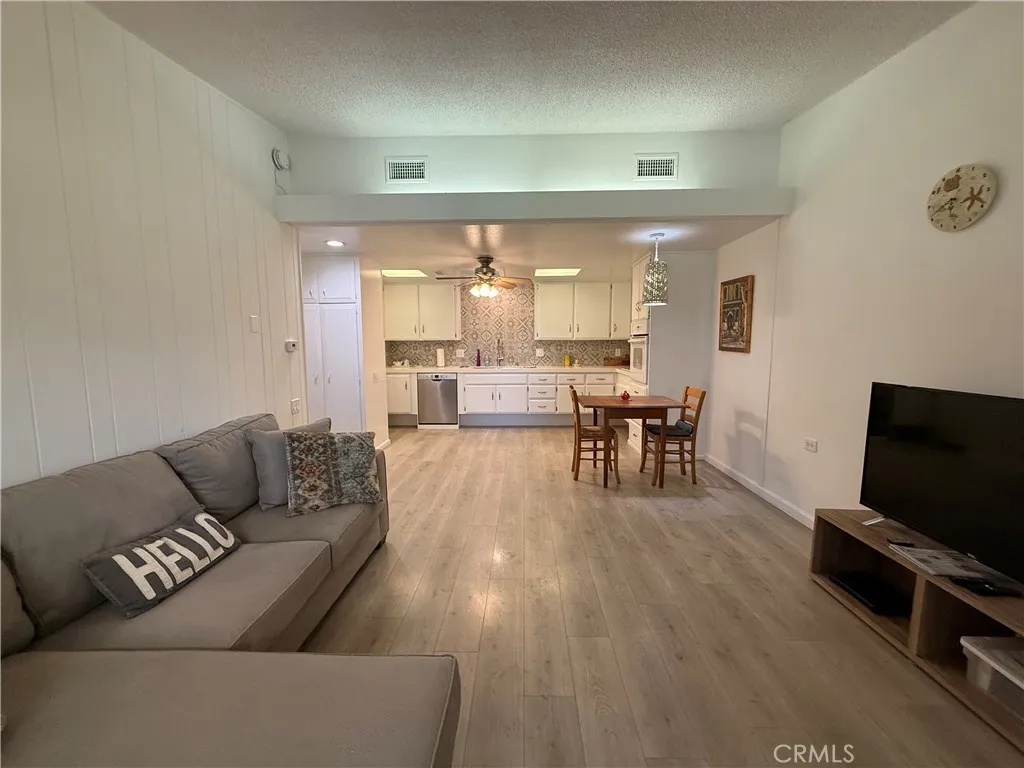 13601 Medinac Lane 72e, Seal Beach, California 90740 home-pic-6