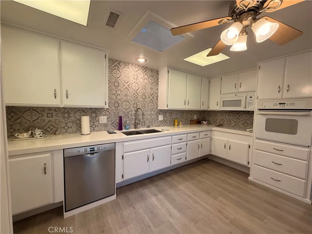 13601 Medinac Lane 72e, Seal Beach, California 90740 home-pic-10