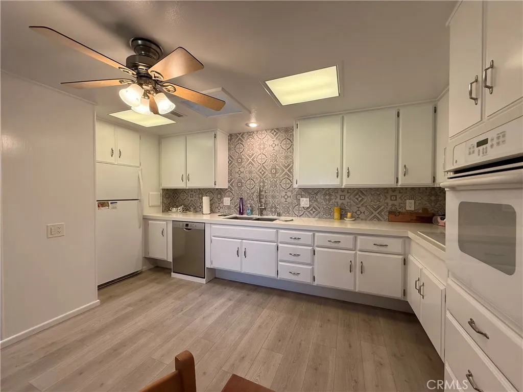 13601 Medinac Lane 72e, Seal Beach, California 90740 home-pic-11