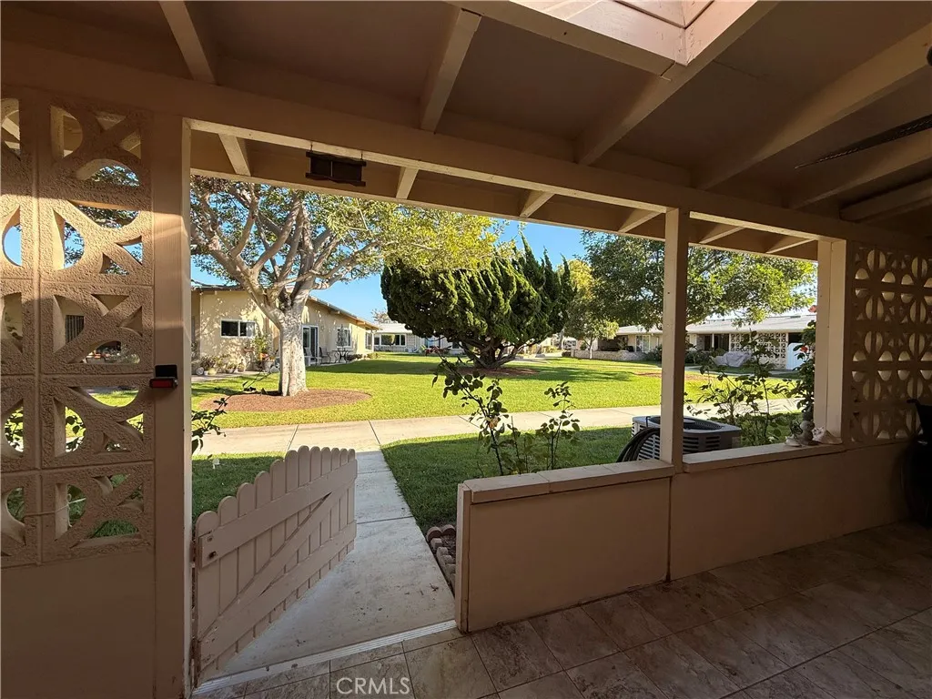 13601 Medinac Lane 72e, Seal Beach, California 90740 home-pic-2